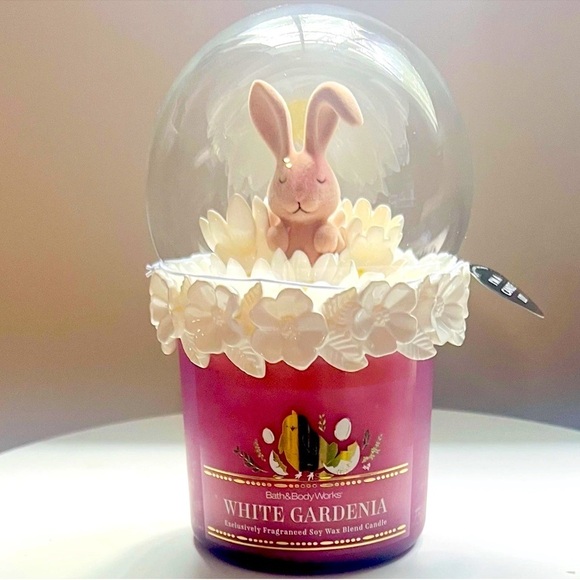 Bath & Body Works WHITE GAREDENIA 3-Wick Candle with BUNNY Globe Topper 2025 NEW - Picture 1 of 5